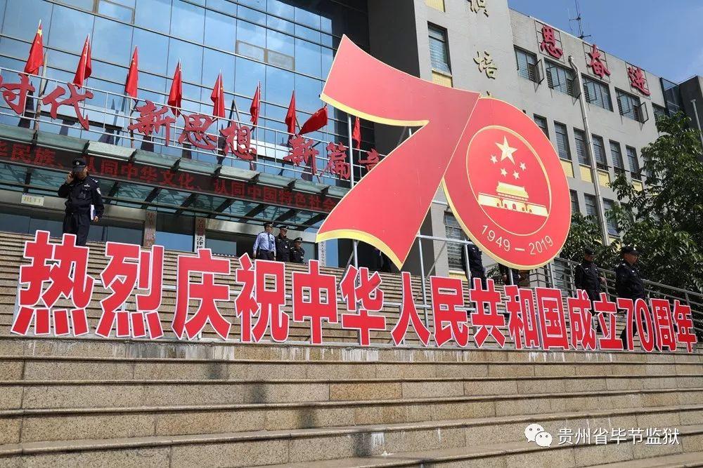 韩剧停播太久，“要久久爱”成国产剧代名词，大改版